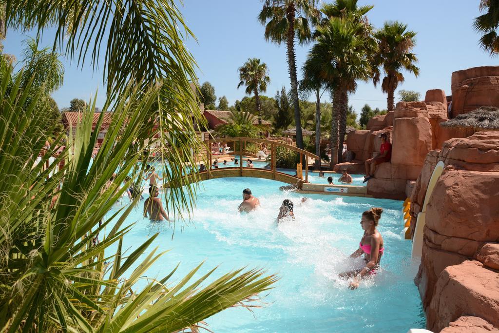 Camping Les Palmiers Hyeres Bagian luar foto