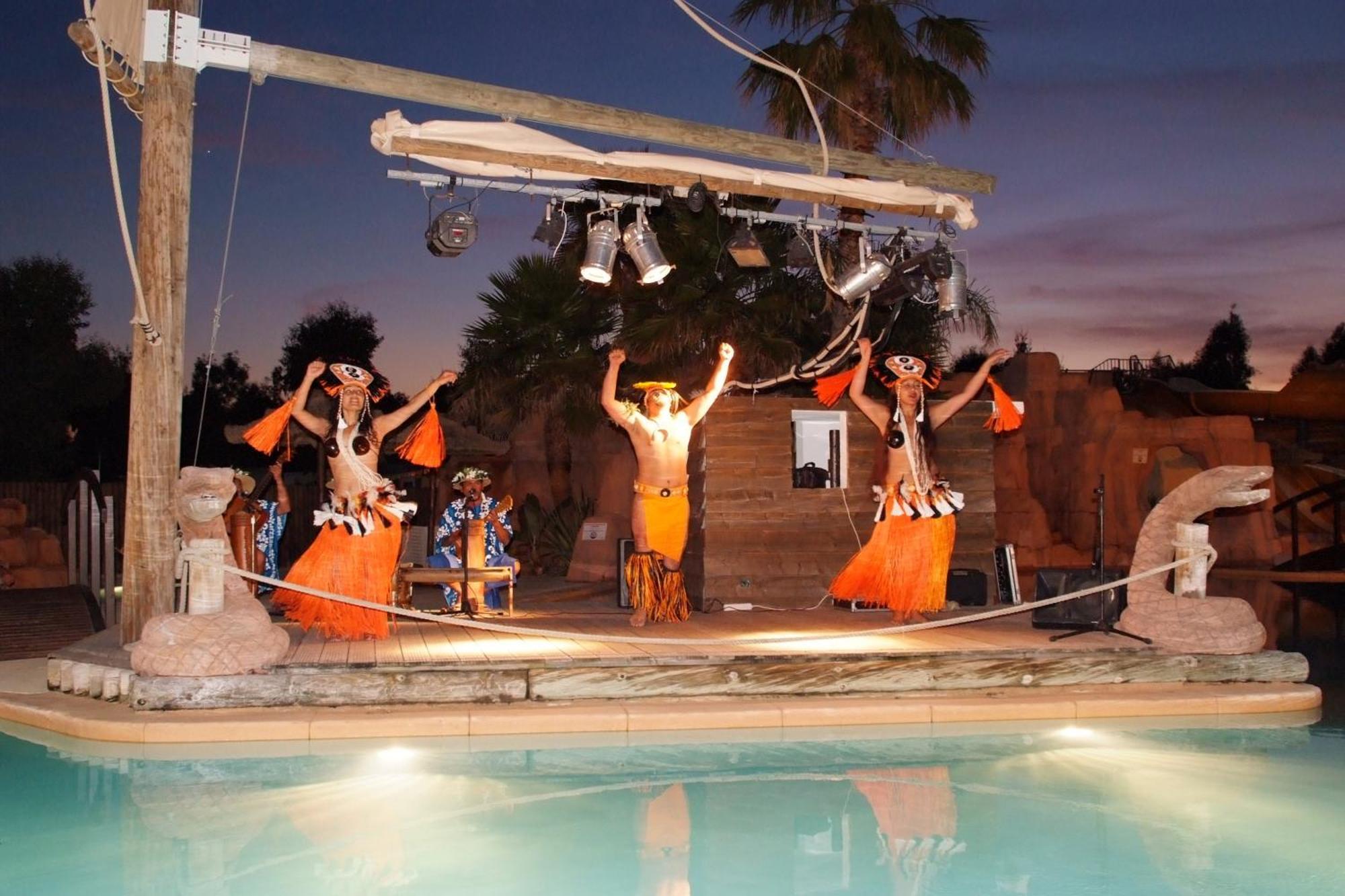 Camping Les Palmiers Hyeres Bagian luar foto