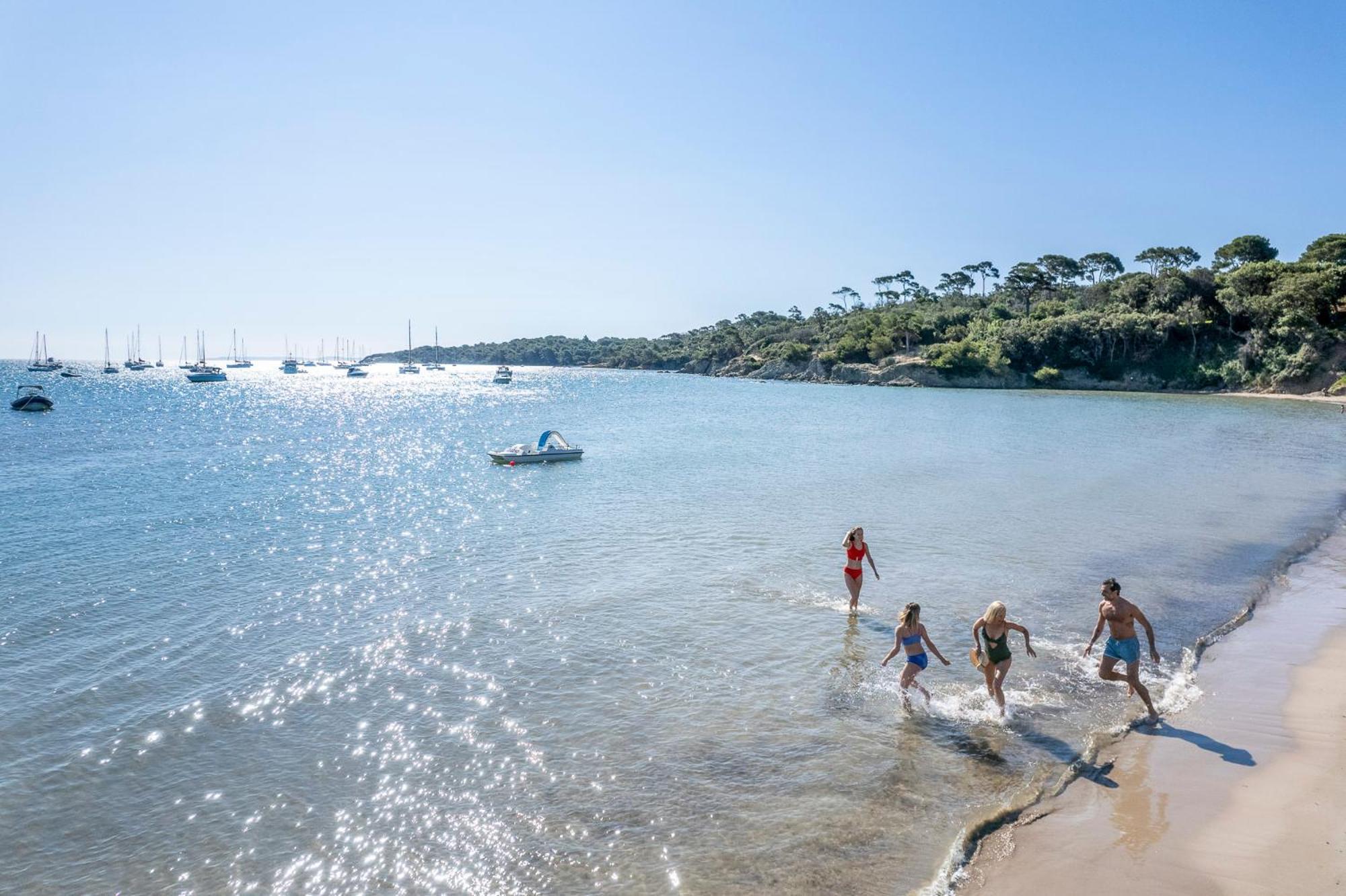 Camping Les Palmiers Hyeres Bagian luar foto