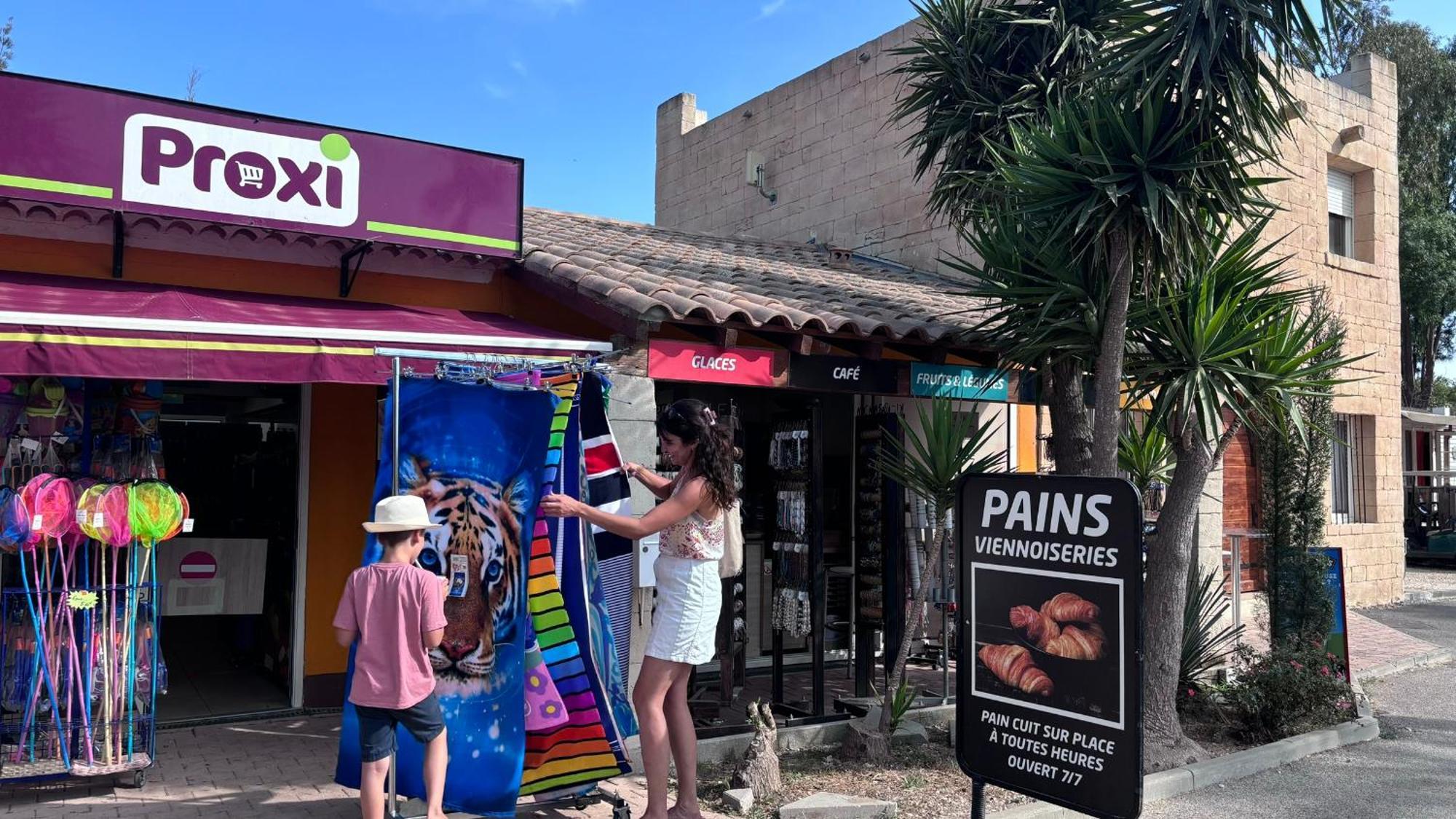 Camping Les Palmiers Hyeres Bagian luar foto