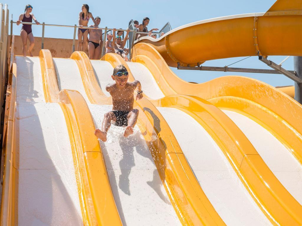Camping Les Palmiers Hyeres Bagian luar foto